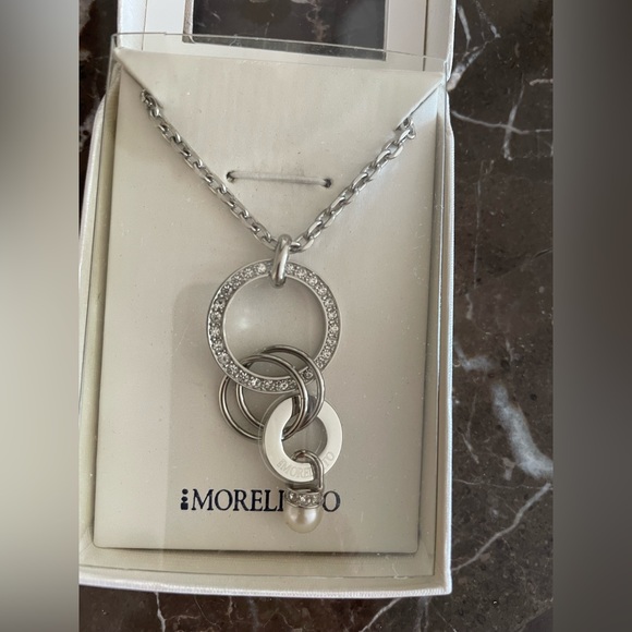 Modern Design  Necklace  New in Box Gorgeous and Fashionable - Picture 2 of 4